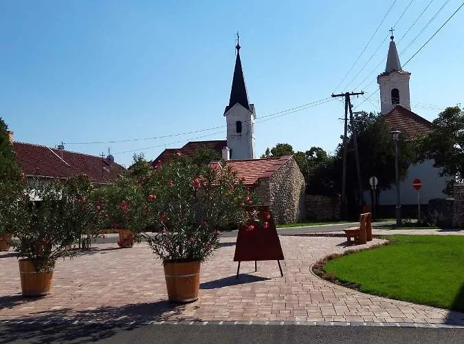 In 36227 Balatonakali