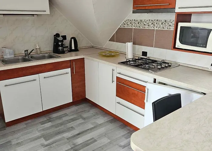 Apartment In 36227 *